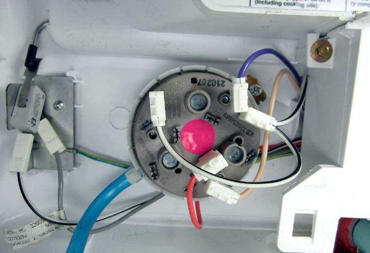 Замена датчика воды в стиральной машине LG